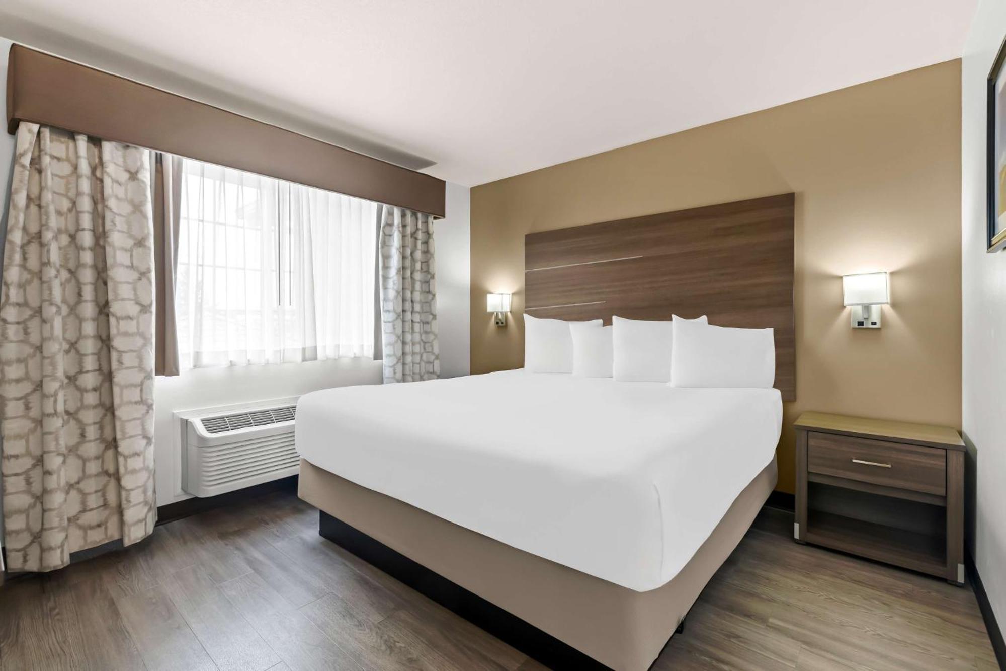 Best Western Plus Caldwell Inn & Suites Exterior foto