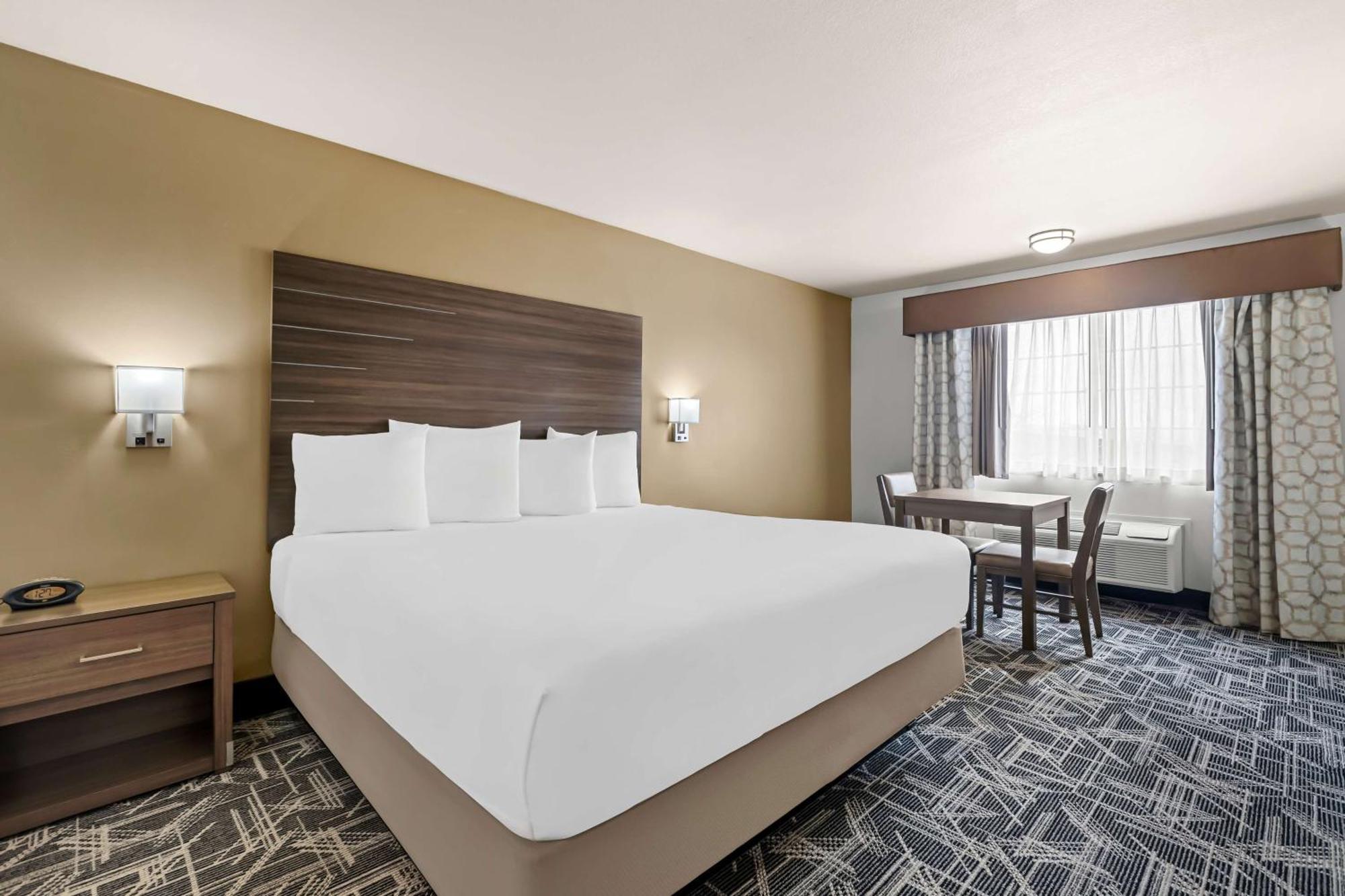 Best Western Plus Caldwell Inn & Suites Exterior foto